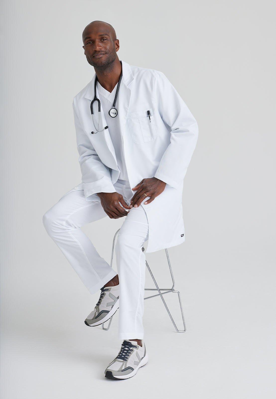 Men's Five-Pocket 37" Noah Lab Coat - 0914 - White
