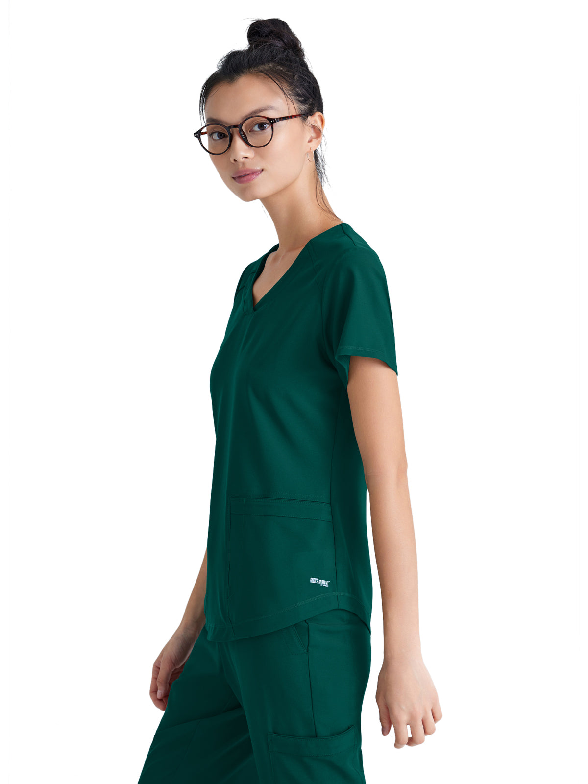 Women's Two-Pocket Piped V-Neck Rhythm Top - GSST180 - Hunter Green