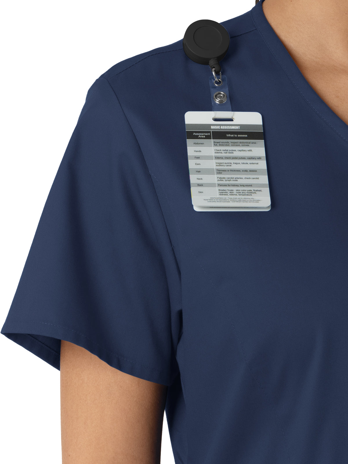 Women's Three-Pocket Curved V-Neck Top - 106 - Navy