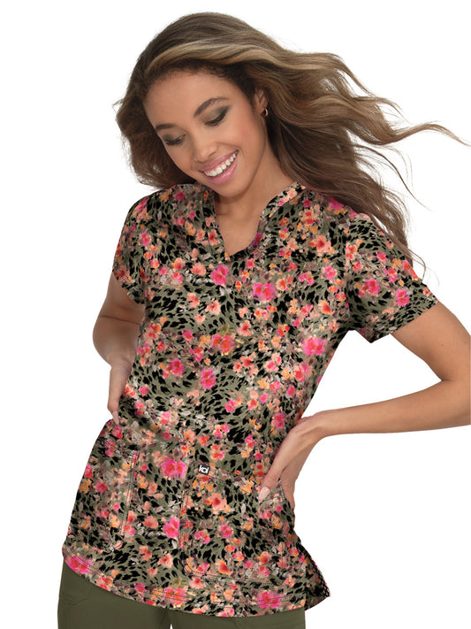 Women's 2-Pocket Print V-Neck Early Energy Top - 1029PR - Wildflower Mirage