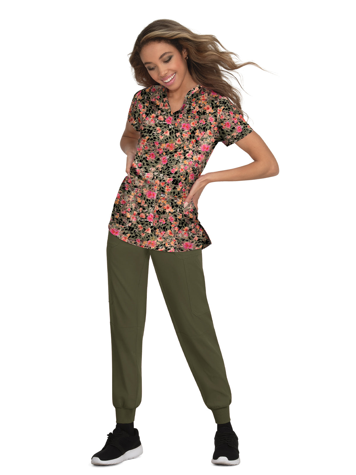 Women's 2-Pocket Print V-Neck Early Energy Top - 1029PR - Wildflower Mirage