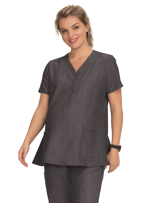 Women's 2-Pocket Maternity Onboard Top