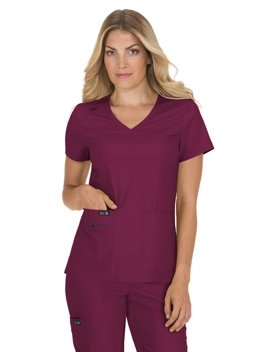 Women's 4-Pocket Stretch V-Neck Becca Top - 373 - Wine