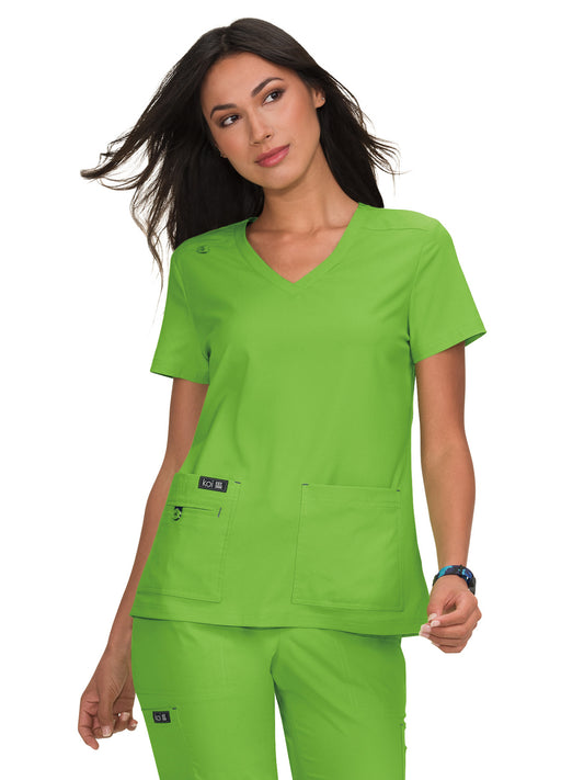 Women's 4-Pocket Stretch V-Neck Becca Top - 373 - Green Tea