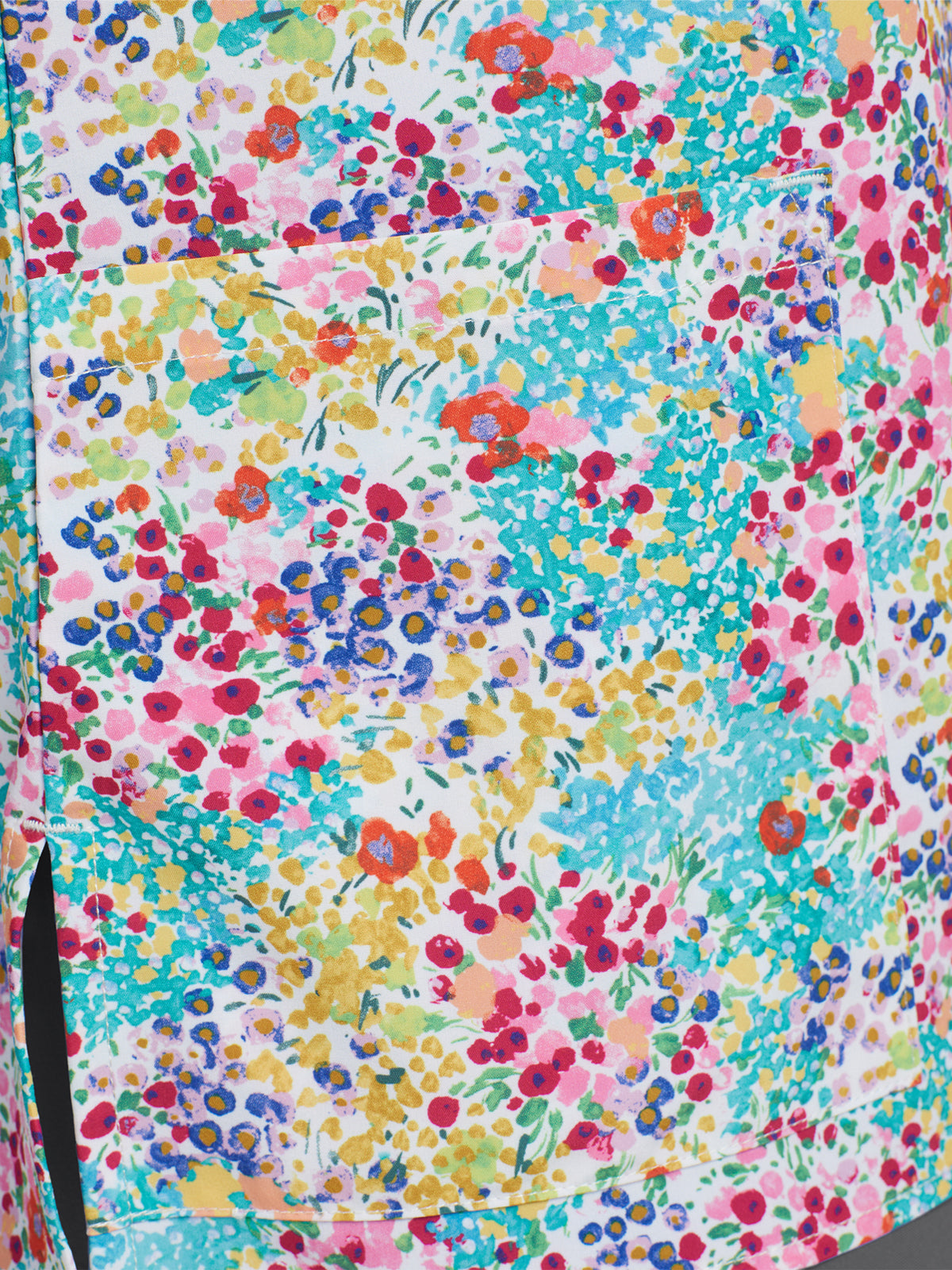 Women's 3-Pocket V-Neck Printed Top - 618 - Flower Meadow